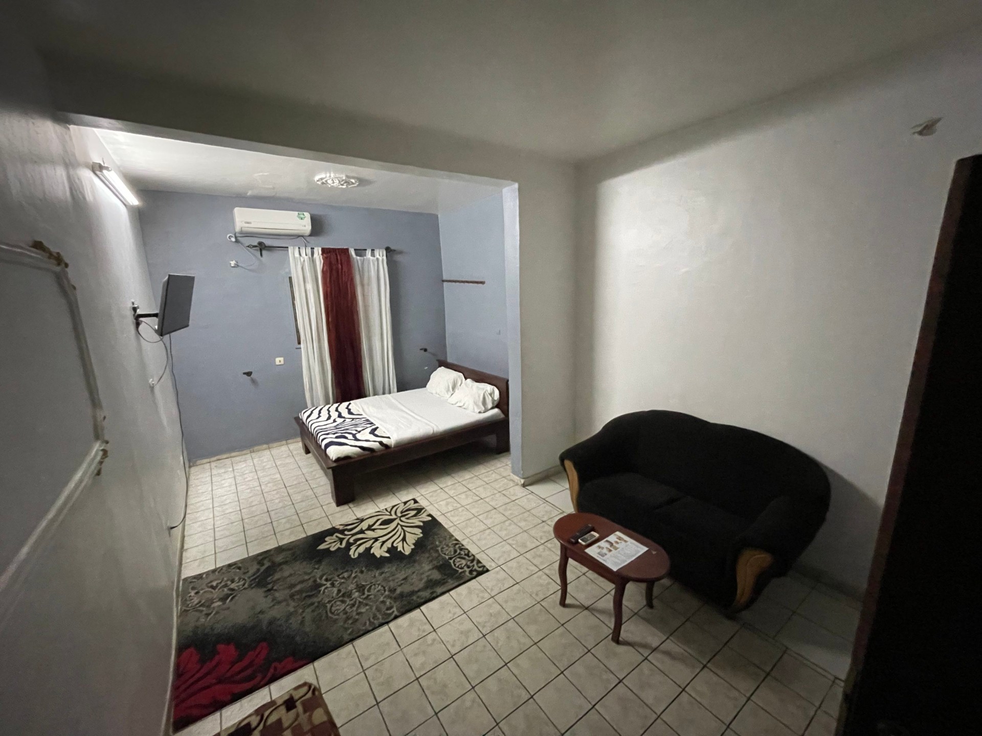 Chambre Couba Club Douala